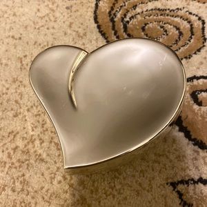 🛝 Sliding down 50% Heart shape jewelry box with lid